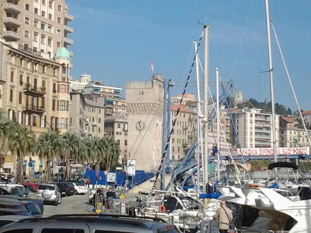 Appartamento Piazzetta La Maddalena Savona Zimmer foto